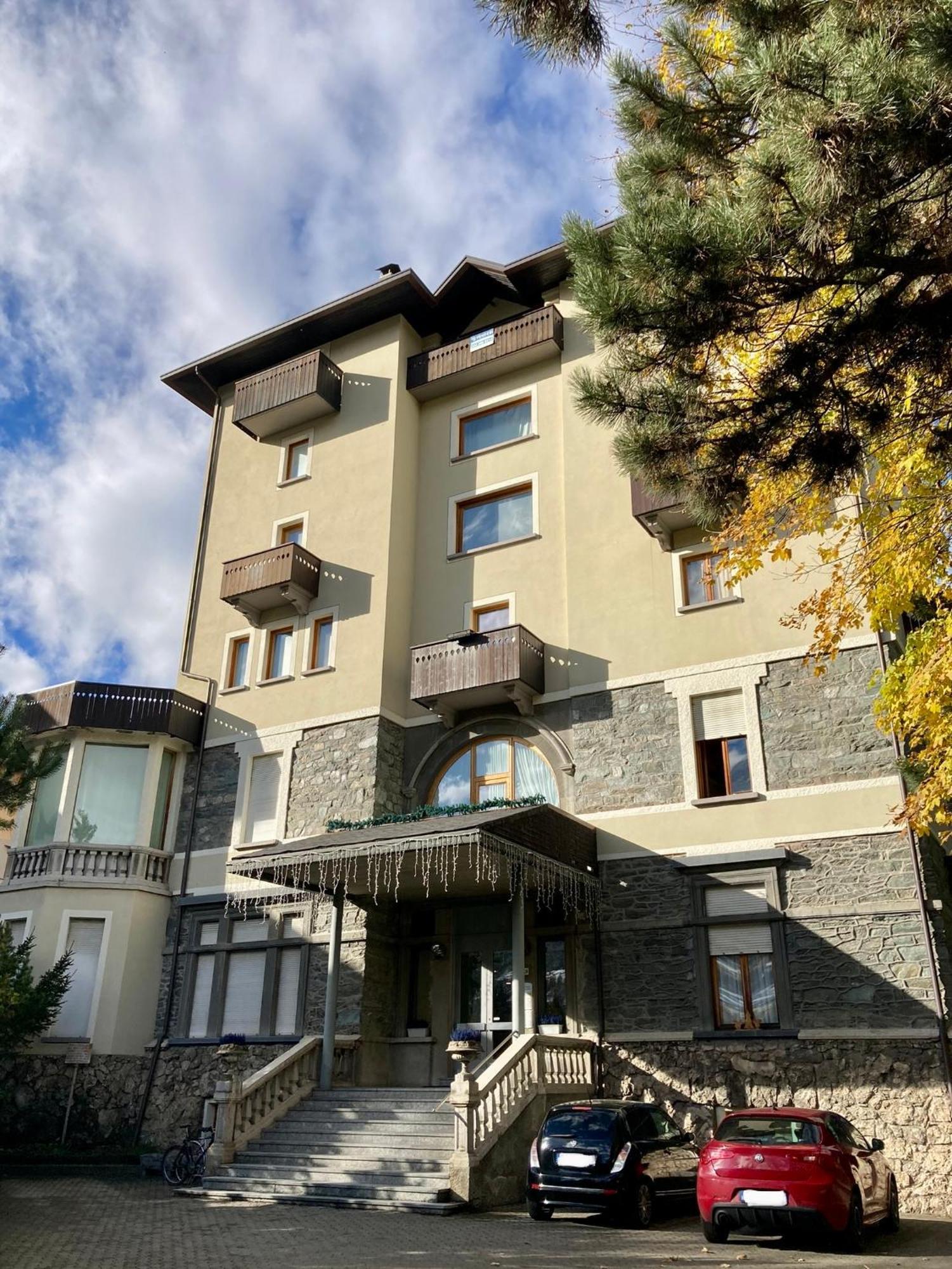 Il Pettirosso - Casa Vacanze Bormio Exteriör bild